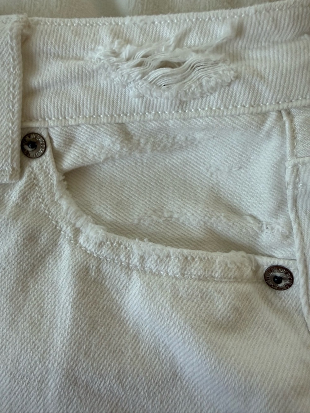 American Eagle White Distressed Denim Skirt Size 2 - Picture 6 of 6